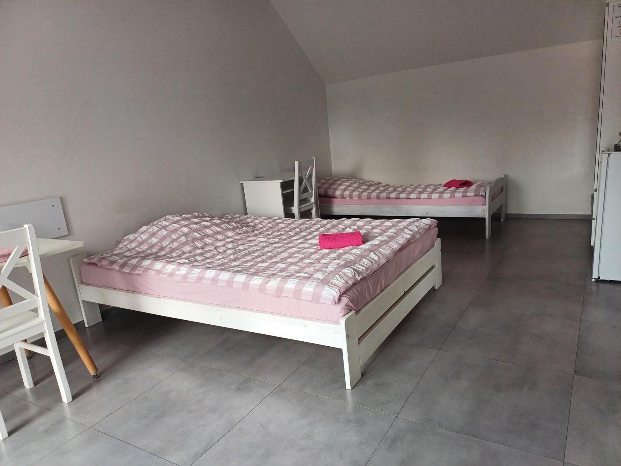 Gosciniec Solan Hotel Jeleniow Екстериор снимка