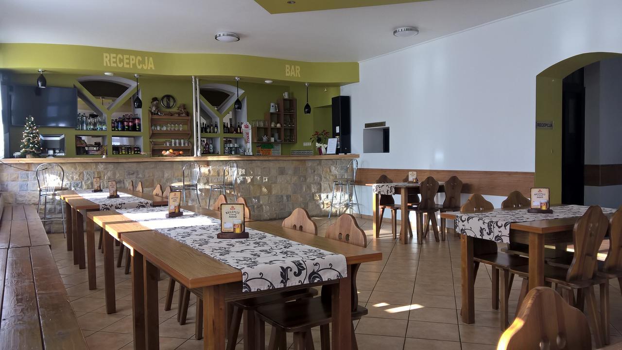 Gosciniec Solan Hotel Jeleniow Екстериор снимка